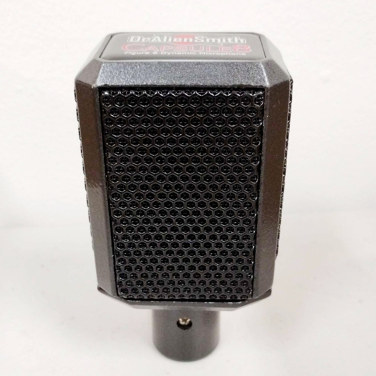 DrAlienSmith Capsule8 Figure 8 Dynamic Microphone – Oceania Audio