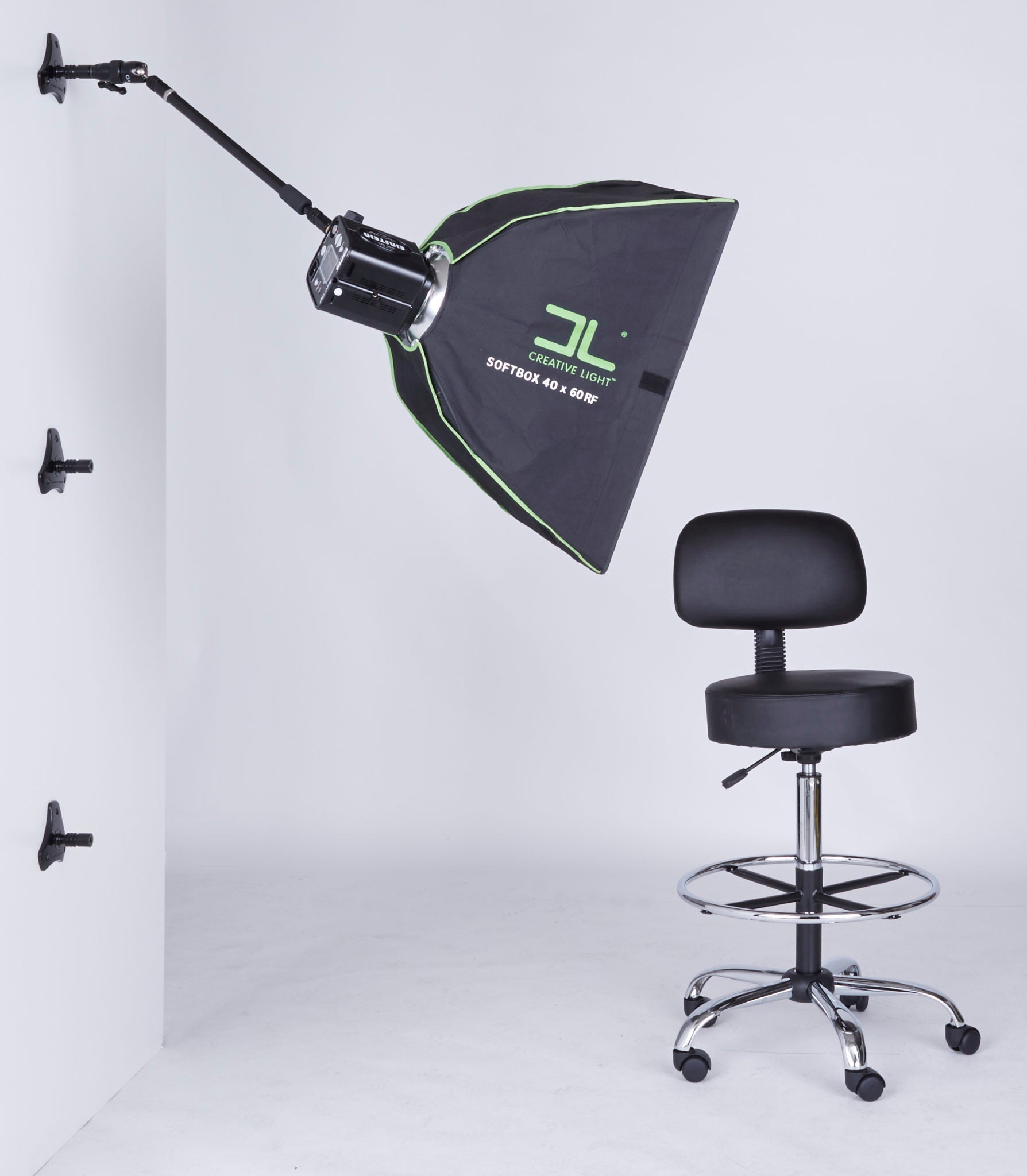 Triad-Orbit IO-W, IO-Equipped Wallplate